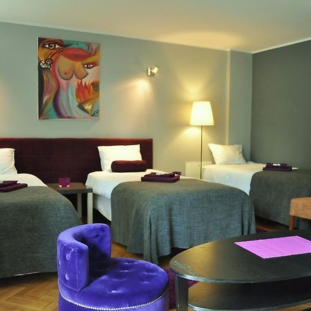 Anton House Hotel Warschau Buitenkant foto